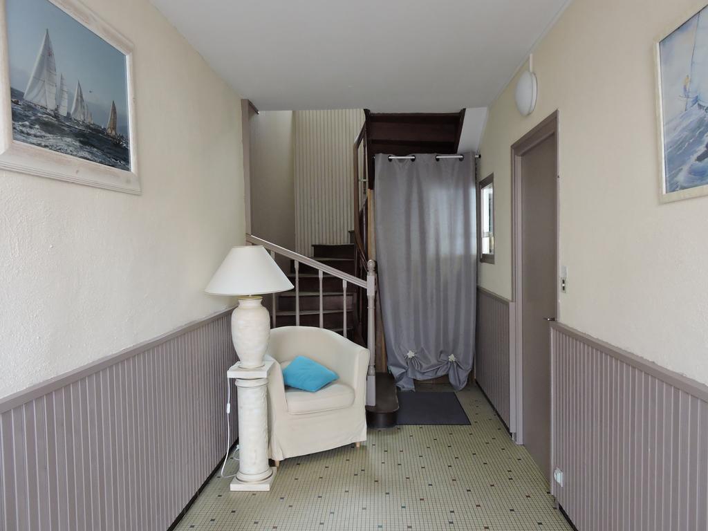 Hotel Les Voyageurs à Vairé Extérieur photo