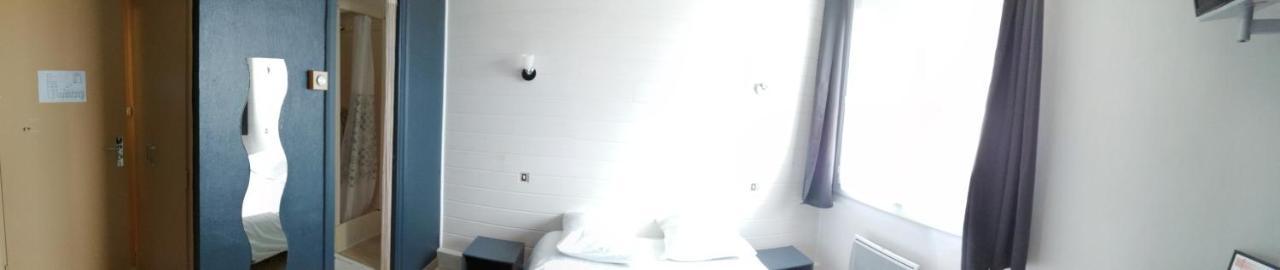 Hotel Les Voyageurs à Vairé Extérieur photo